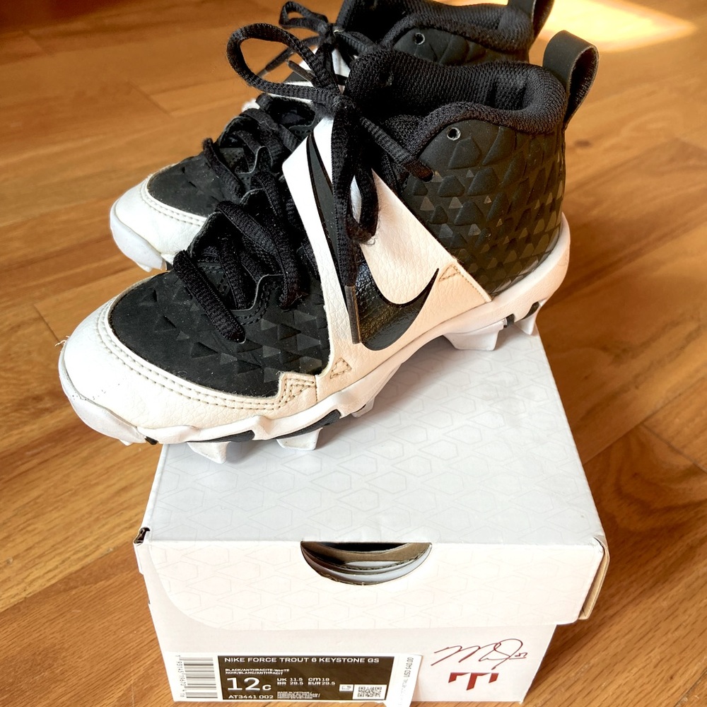 Nike force trout - baseball cleats